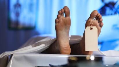 ooty college student suddenly dies after drinking alcohol with boyfriend காதலனுடன் சேர்ந்து போதை: மது அருந்திய கல்லூரி மாணவி திடீரென உயிரிழப்பு! நடந்தது என்ன?