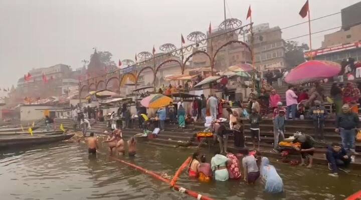इस दिन गंगा नदी में स्नान और दान का विशेष महत्व है.मान्यता है कि पौष पूर्णिमा के दिन स्नान से व्यक्ति के पाप नष्ट होते हैं,अनेक मनोकामनाओं की प्राप्ति के साथ-साथ जन्म मरण से भी मुक्त होते हुए व्यक्ति कों मोक्ष मिलता है