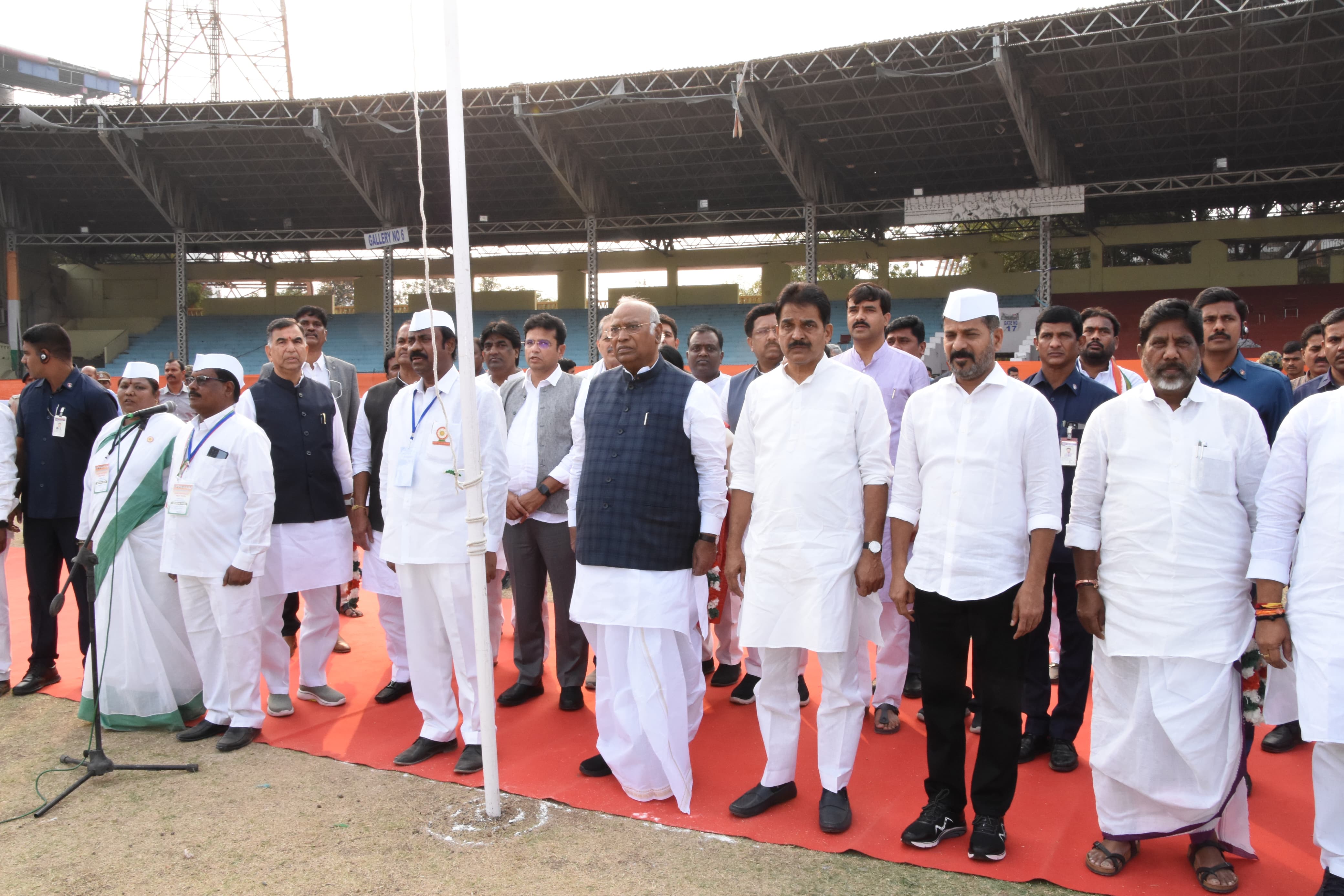 Mallikarjun Kharge: ప్రభుత్వాల్ని కూల్చే కుటిల రాజకీయాలు మోదీ-షాలవి: మల్లిఖార్జున ఖర్గే