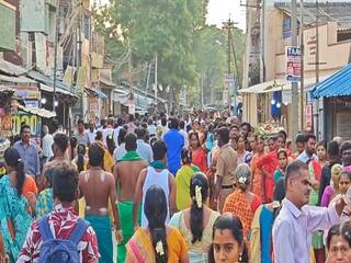 Thaipusam 2024: திருப்பரங்குன்றம் சுப்பிரமணிய சுவாமி கோயிலில் குவிந்து வரும் பல்லாயிரக்கணக்கான பக்தர்கள்