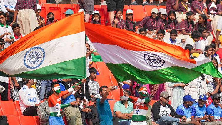 IND vs ENG Day 1 Highlights India trailing by 127 runs against England at Rajiv Gandhi International Stadium IND vs ENG Day 1: প্রথমে স্পিনের ভেল্কি, তারপর যশস্বীর ঝোড়ো ইনিংস, নিজামের শহরে চাপে বাজ়বল
