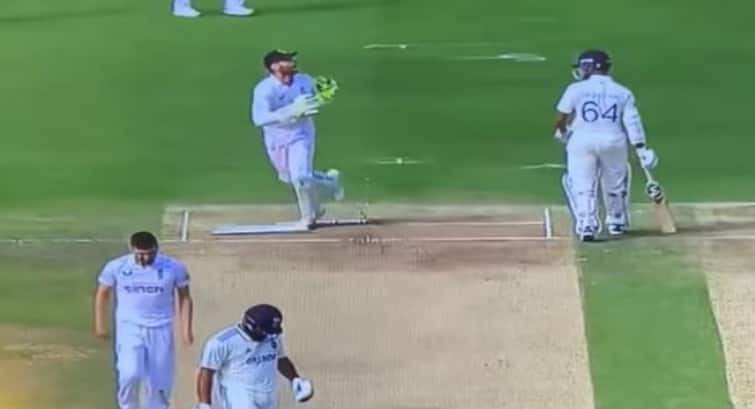 Ben Foakes Funny Video Crashes In Stumps IND vs ENG 1st Test Hyderabad India vs England Viral Clip Ben Foakes Hilariously Crashes Into Stumps While Collecting Ball In IND vs ENG 1st Test-WATCH