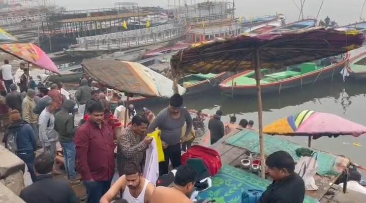 जहां एक तरफ पूर्वांचल में कड़ाके की ठंड और शीतलहर  का प्रभाव देखा जा रहा है. वहीं दूसरी तरफ श्रद्धालुओं की आस्था इस मौसम पर पूरी तरह भारी देखी जा रहीं हैं.