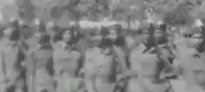 गणतंत्र दिवस का उद्घाटन जुलूस 1950 में हुआ था जिसका आयोजन मेजर ध्यानचंद स्टेडियम में किया गया था. पहले इसे इरविन एम्फीथिएटर के नाम से जाना जाता था. उस समय मेजर ध्यानचंद स्टेडियम आयोजन स्थल के रूप में इस्तेमाल किया जाता था.