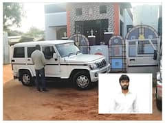ராக்கெட் ராஜா வீட்டில் துப்பாக்கி, அரிவாள் உள்ளிட்ட பயங்கர ஆயுதங்கள் பறிமுதல்