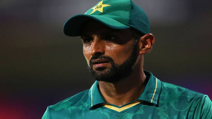 Shoaib Malik Match Fixing Clarifies He Was Not Removed From BPL Fortune Barishal BPL 2024 Shoaib Malik Clarifies He Wasn’t Removed From BPL Team, Dismisses ‘Match Fixing’ Allegations