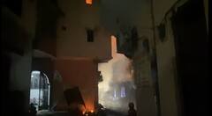 In Pics: बदरपुर में गैस लीकेज से हादसा..., एक के बाद एक फटे 20 सिलेंडर, तस्वीरों में देखें मंजर