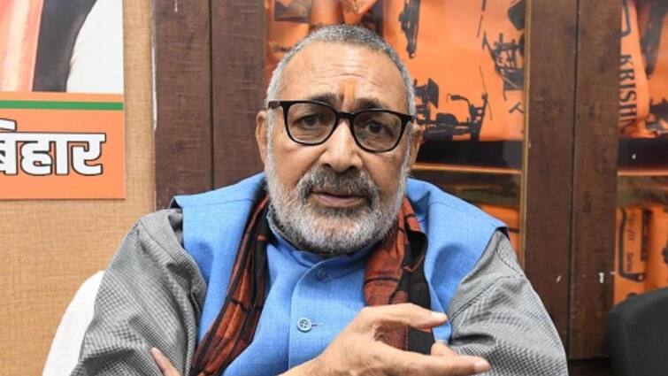 Bihar Politics News Union Minister Giriraj Singh Neutral on JDU Return to NDA Amid Mahagathbandhan Turmoil 'Neither Happy Nor Unhappy': Giriraj Singh Says Amid Buzz Around Nitish Flip-Flop