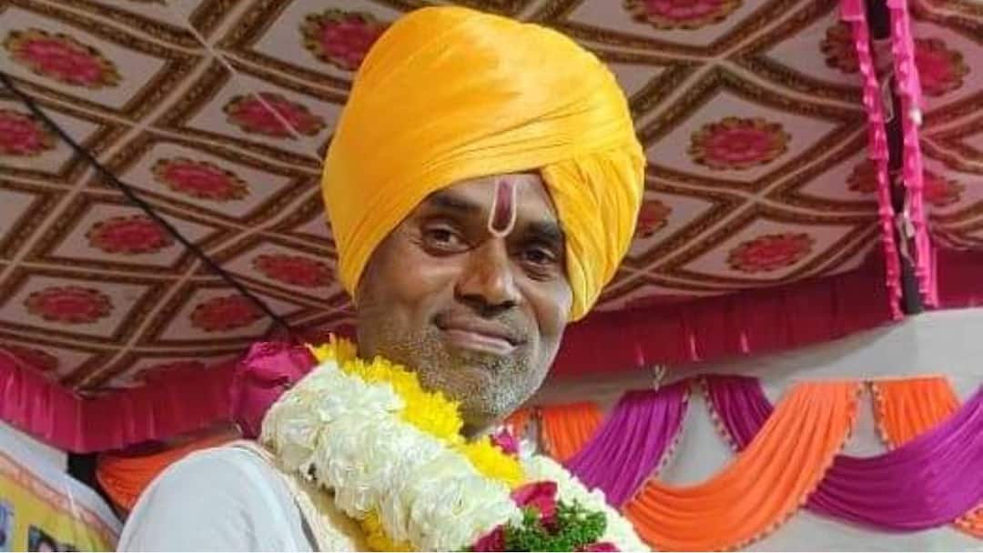 Devachi Alandi : देवाच्या आळंदीत एक महाराजाला बेड्या, तीन अल्पवयीन मुलांवर अनैसर्गिक अत्याचार केल्याचा आरोप pune devachi alandi dasopant swami haribhau undalkar arrested for allegation of unnatural assault on three minors maharashtra marathi news Devachi Alandi : देवाच्या आळंदीत एक महाराजाला बेड्या, तीन अल्पवयीन मुलांवर अनैसर्गिक अत्याचार केल्याचा आरोप