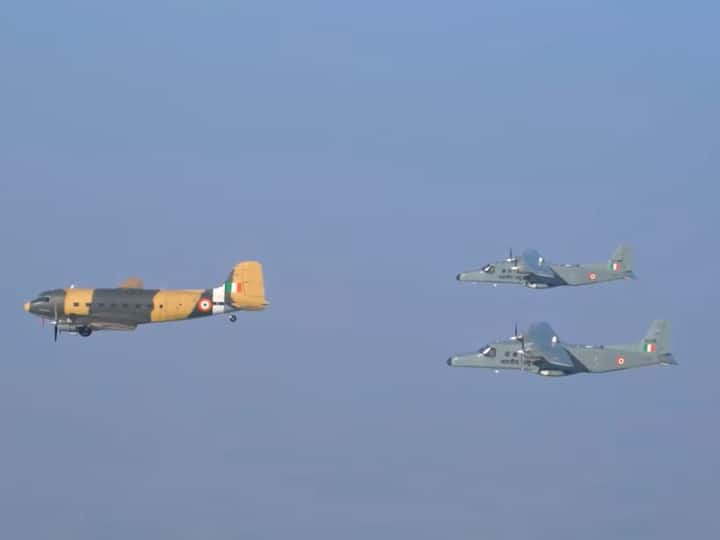 Heritage plane Dakota flanked by two Dorniers fly past in a 'Tangail' formation during Republic Day celebrations in Delhi. (Source: Doordarshan)