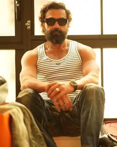 Bobby Deol: ਮੁੰਬਈ 'ਚ ਮਹਿਲ ਵਰਗੇ ਘਰ 'ਚ ਰਹਿੰਦੇ ਹਨ 'ਐਨੀਮਲ' ਐਕਟਰ ਬੌਬੀ ਦਿਓਲ, ਦੇਖੋ ਆਲੀਸ਼ਨ ਬੰਗਲੇ ਦੀਆਂ ਅੰਦਰੂਨੀ ਤਸਵੀਰਾਂ