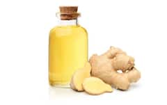 अदरक की चाय के तो ढेरों फायदे सुने होंगे, अब जान लीजिए अदरक के पानी के भी फायदे, कई मर्ज की है ये दवा