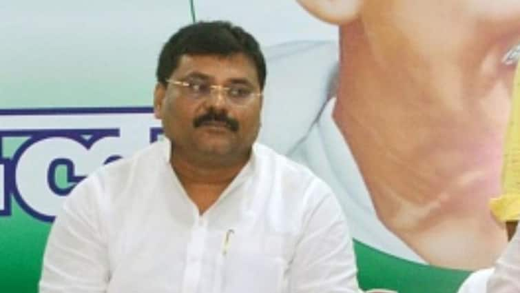 'Firmly With I.N.D.I.A. Bloc But Want Congress To Introspect On Seat-Sharing': JD(U) Amid Bihar Political Crisis 'Firmly With I.N.D.I.A. Bloc But Want Congress To Introspect On Seat-Sharing': JD(U) Amid Bihar Political Crisis