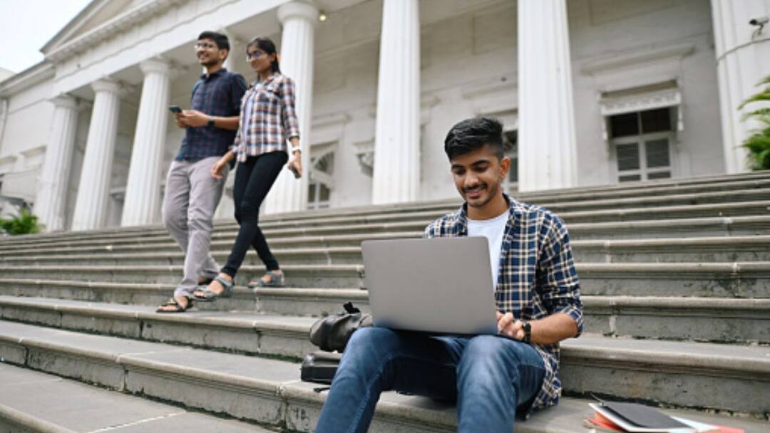 Uttar Pradesh Has Highest Number Of Colleges Followed By Maharashtra, Karnataka: AISHE Report Uttar Pradesh Has Highest Number Of Colleges Followed By Maharashtra, Karnataka: AISHE Report