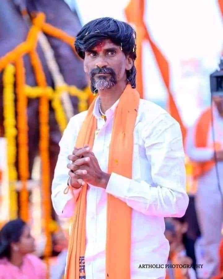 नोंद सापडणाऱ्यांच्या सोयऱ्यांनाही सरसकट प्रमाणपत्र द्या(Photo Credit :  Manoj jarange patil facebook )