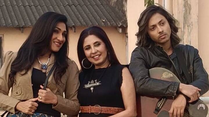 Rituparna Sengupta-Chaiti Ghoshal: চৈতির ছবিতে মুখ্যভূমিকায় রয়েছেন, ঋতুপর্ণা সেনগুপ্ত ও অমর্ত্য রায়।