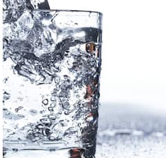 Health Tips: ਪਾਣੀ ਦੀ ਕਮੀ ਨਾ ਹੋਵੇ ਤਾਂ ਸਰੀਰ 'ਤੇ ਕੁੱਝ ਅਜਿਹੇ ਲੱਛਣ ਦਿਖਾਈ ਦਿੰਦੇ