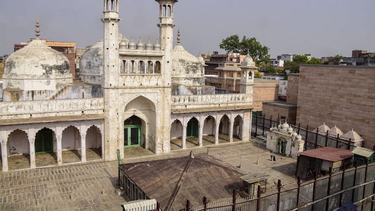 Gyanvapi Mosque: Big decision on the fever of the hindu organization who they demanded to stop namaz in gyanvapi mosque Gyanvapi: કોર્ટનો મોટો ચૂકાદો, જ્ઞાનવાપીમાં હિન્દુ પક્ષને મળી પૂજા કરવાની મંજૂરી, જાણો
