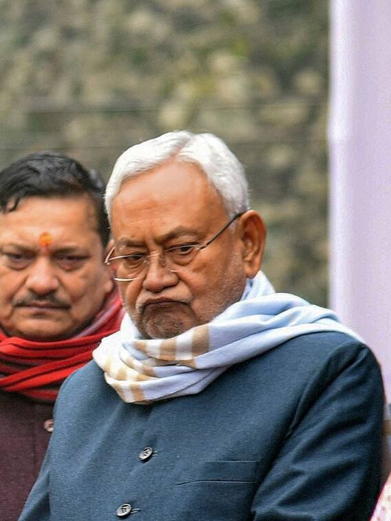 नीतीश कुमार का मोहभंग क्यों हुआ?