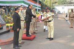 Republic Day 2024 : प्रजासत्ताक दिनानिमित्त उपमुख्यमंत्री अजित पवार यांच्याकडून राष्ट्रध्वजास मानवंदना