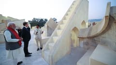 Republic Day 2024: প্রজাতন্ত্র দিবসের প্রধান অতিথি ফ্রান্সের রাষ্ট্রপতিকে আলিঙ্গন মোদির, একসঙ্গে রোড শো, যন্তর-মন্তর ভ্রমণ, দেখুন ছবি