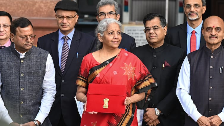 Nirmala Sitharaman To Equal Record Of Former PM Desai By Presenting 6 Budgets In A Row Nirmala Sitharaman To Equal Record Of Former PM Desai By Presenting 6 Budgets In A Row