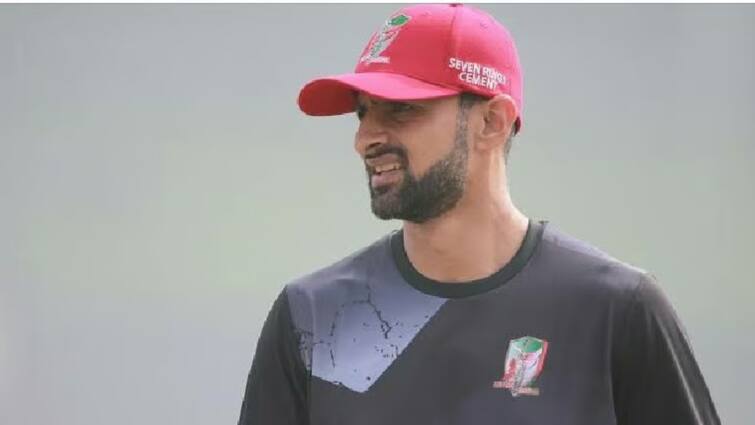 Shoaib Malik BPL Terminated Over Suspicion Of Match-Fixing After Bowling 3 No-Balls Sports News Shoaib Malik: सानिया से तलाक के बाद शोएब मलिक के बुरे दिन शुरू? मैच फिक्सिंग के आरोप में रद्द हुआ BPL का कॉन्ट्रैक्ट