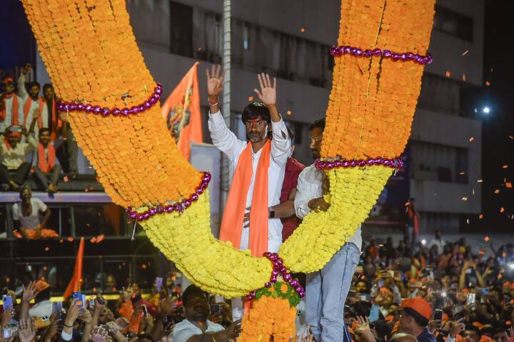 आरक्षण मिळेपर्यंत सरकारी भरती करु नका,केल्यास मराठा आरक्षणाच्या जागा राखीव ठेवा (Photo Credit : PTI)