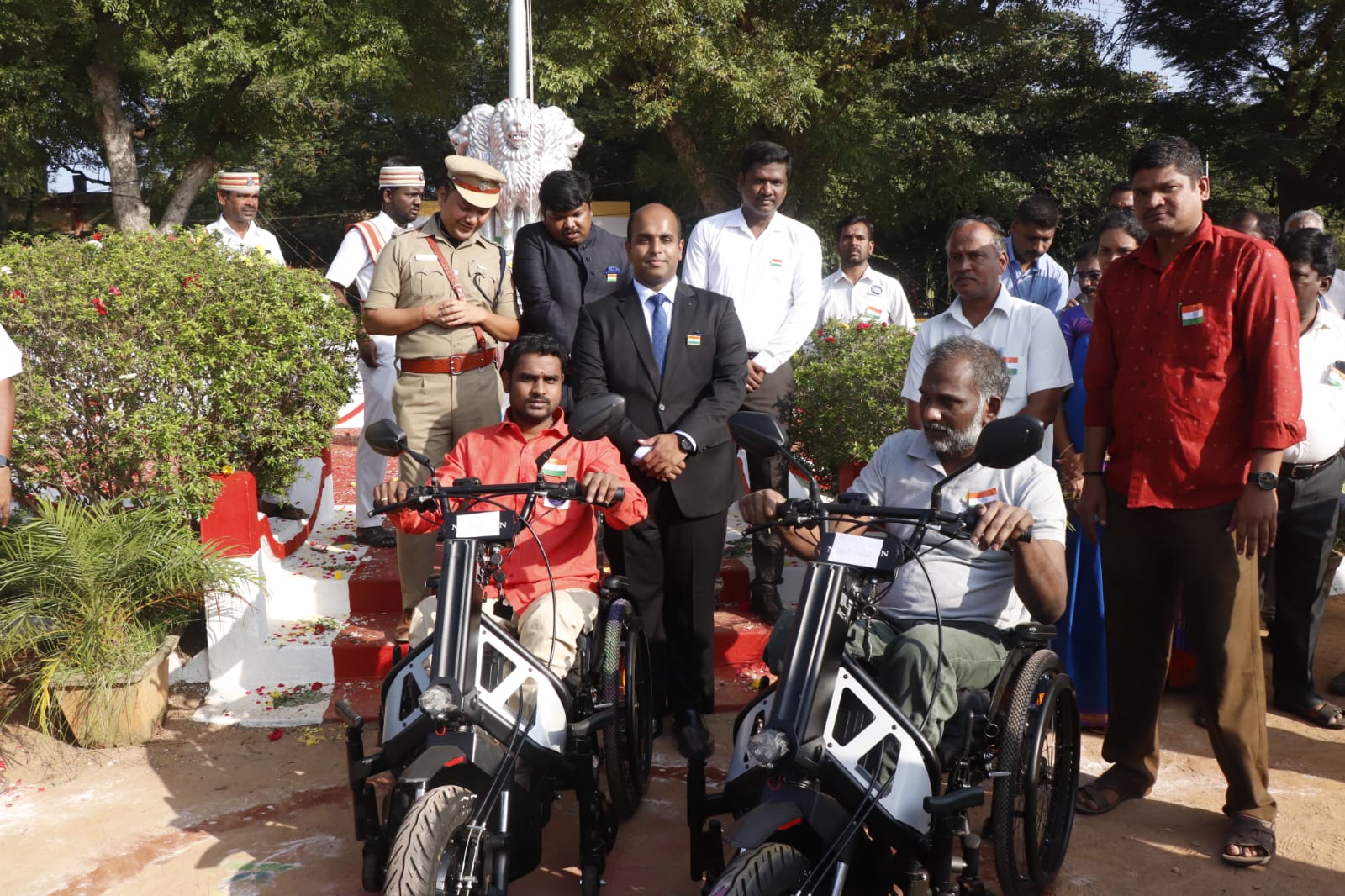 75th Republic Day: தஞ்சை ஆயுதப்படை மைதானத்தில் கலைநிகழ்ச்சிகளுடன் குடியரசு தினவிழா கொண்டாட்டம்