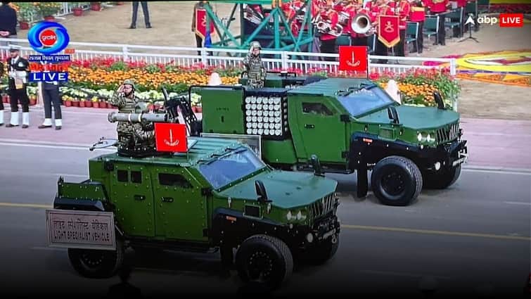 Mahindra Armado military vehicle makes its debut at the Republic Day Parade 2024 Republic Day Parade में शामिल हुआ Mahindra Armado मिलिट्री व्हीकल, दुश्मनों का दम निकलने में है सक्षम!