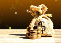 कसे व्हाल करोडपती? कोणत्या योजनेत कराल पैशांची गुंतवणूक, सविस्तर माहिती एका क्लिकवर