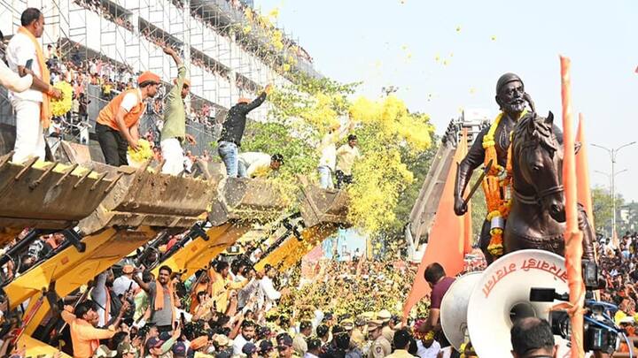 Maratha Reservation Announcement Maratha Community Celebration Manoj Jarange victory meeting in Vashi Mumbai Cm Eknath Shinde present marathi news 'आरक्षणा'च्या घोषणेनंतर मराठ्यांचा जल्लोष; विजयी सभाही होणार अन् गुलालही उधळणार
