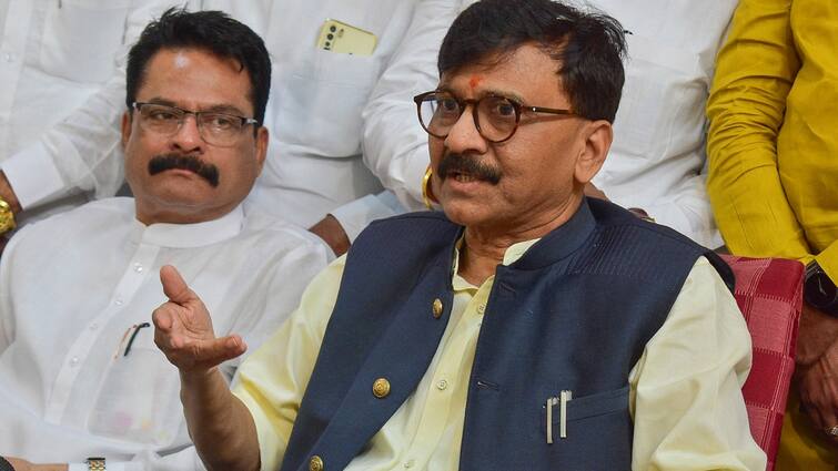 Bihar Political Crisis Uddhav Thackeray MP Sanjay Raut on CM Nitish Kumar Target BJP Bihar Politics: बिहार की राजनीतिक सस्पेंस पर संजय राउत का बड़ा बयान, बोले- 'पलटूराम को साथ लेकर...'