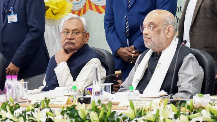 Bihar Political Crisis Nitish Kumar to Break RJD JDU Alliance 2024 Lok Sabha Election Lalu Yadav BJP Congress Bihar Crisis: Nitish Kumar Keeps BJP, I.N.D.I.A On Edge As Both Seek Clarity Over U-Turn 'Rumour'