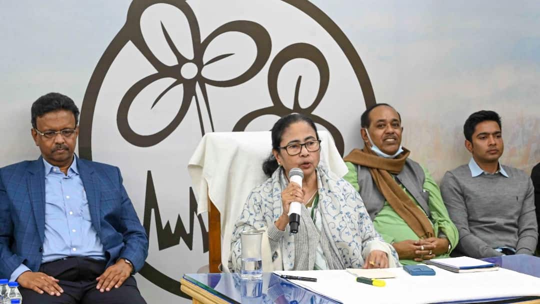 TMC Opposition Bloc INDIA National Level CM Mamata Banerjee West Bengal Kunal Ghosh Congress Adhir Ranjan Chowdhury 'Mamata Banerjee Never Said We're Not Part Of I.N.D.I.A': TMC Stresses National Level Alliance Continues