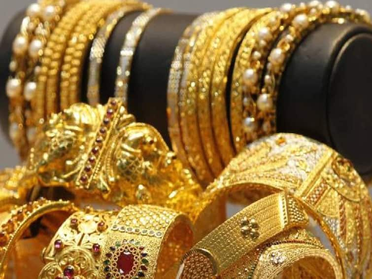 Latest Gold Silver Rate Today 27  january 2024 know gold price in your city chennai coimbatore madurai bangalore mumbai Latest Gold Silver Rate: வார இறுதியில் தங்கம் விலை மாறியதா? ஒரு சவரன் எவ்ளோ தெரியுமா?  இன்றைய நிலவரம்..