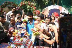 PHOTO: अभिनेता बॉबी देओलच्या वाढदिवसाचं झकास सेलिब्रेशन!