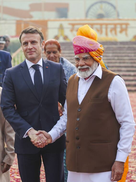 दरगाह पर सुनी कव्वाली, गुलाबी शहर में रोड शो... मैक्रों का कैसा रहा भारत दौरा?