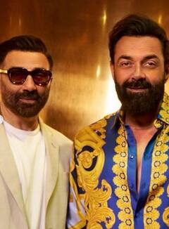 बॉबी देओल के बर्थडे पर सनी देओल ने लुटाया प्यार, छोटे भाई को गले लगाते हुए तस्वीरें शेयर कर लिखा- ' मेरी जिंदगी.'