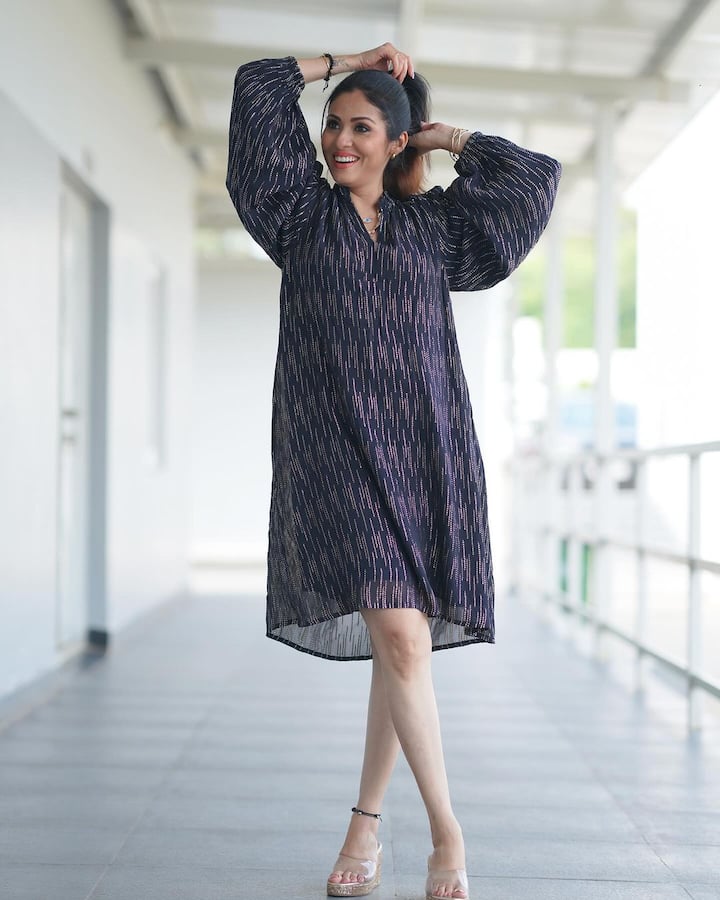 அந்நியன் படம் மூலம் ஐய்யங்காரு வீட்டு அழகாக மனதில் நின்றார்.