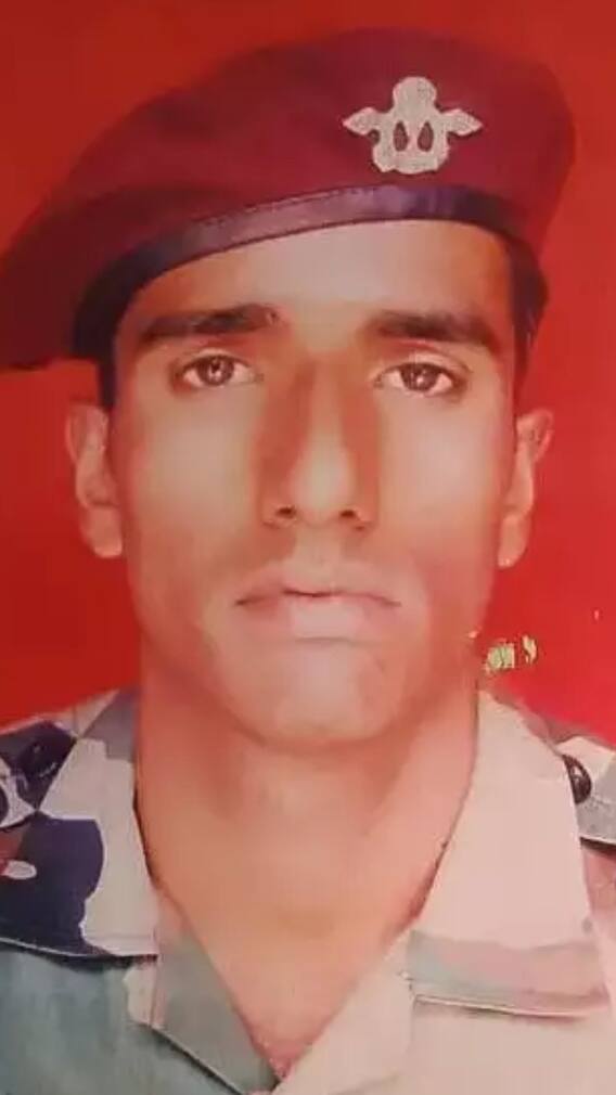 आतंकियों पर ग्रेनेड दागा, देश के लिए शहीद हुए हवलदार अब्दुल माजिद को मिला कीर्ति चक्र