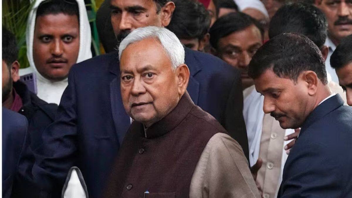 BLOG : भाजपला नितीशकुमार यांची गरज का पडली?