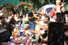 PHOTO: अभिनेता बॉबी देओलच्या वाढदिवसाचं झकास सेलिब्रेशन!