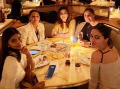 सुहाना खान ने गौरी खान संग एंजॉय की पेरिस ट्रिप! अनन्या पांडे ने भी किया साथ डिनर, मां भावना पांडे ने शेयर की खास फोटोज