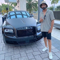 Photos: रवींद्र जडेजा करोड़ों की संपत्ति के हैं मालिक, गाड़ियों से ज्यादा घोड़ों का रखते हैं शौक