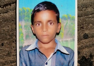 Suicide: સુરતમાં 20 વર્ષીય યુવાનનો આપઘાત, ટૉઇલેટના એન્ગલમાં લટકીને જીવન ટૂંકાવ્યુ, કરતો હતો મજૂરીકામ