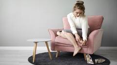 पैरों से आए ऐसी बदबू तो भूलकर भी ना करें नजरअंदाज, हो सकती है दो बड़ी बीमारियों की दस्तक, ऐसे रखें ख्याल