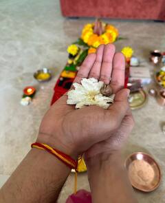 PHOTO: लग्नाच्या वाढदिवसानिमित्त मौनी रॉयने शेअर केले खास फोटो!