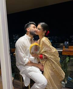 Mouni Roy : திருமண நாளை கொண்டாடும் நாகினி நடிகை பதிவிட்ட க்யூட் கிளிக்ஸ்!