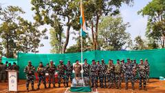 Chhattisgarh: छत्तीसगढ़ में नक्सलियों के गढ़ में बने 9 नए पुलिस कैंपों में शान से फहराए गए तिरंगे, देखें तस्वीरें